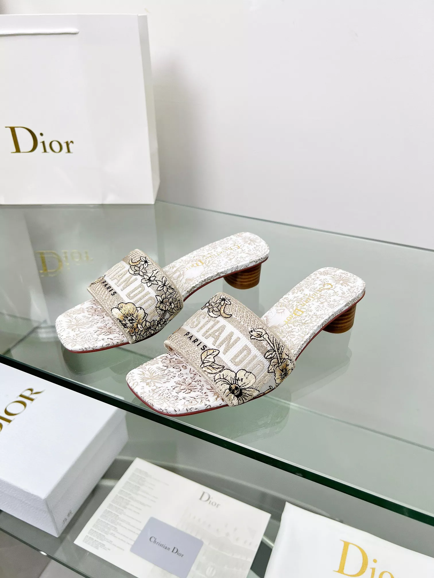 christian dior chaussons pour femme s_12ba526